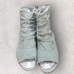 Bamboo Shoes Size 8.5 Womens Open Toe Denim Jean Sandals